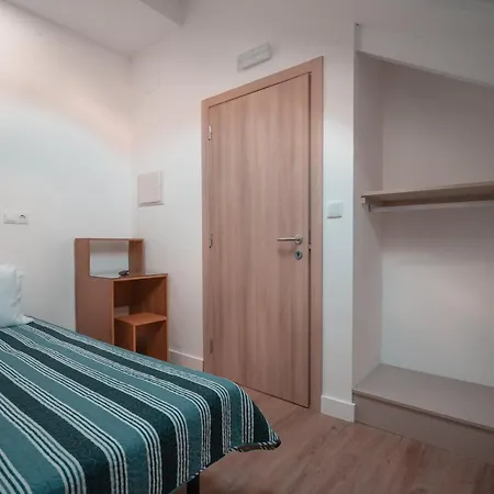 Apart-hotel Harbour49 - Flats & 4*