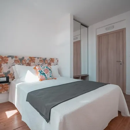 Harbour49 - Flats & 4* Aveiro