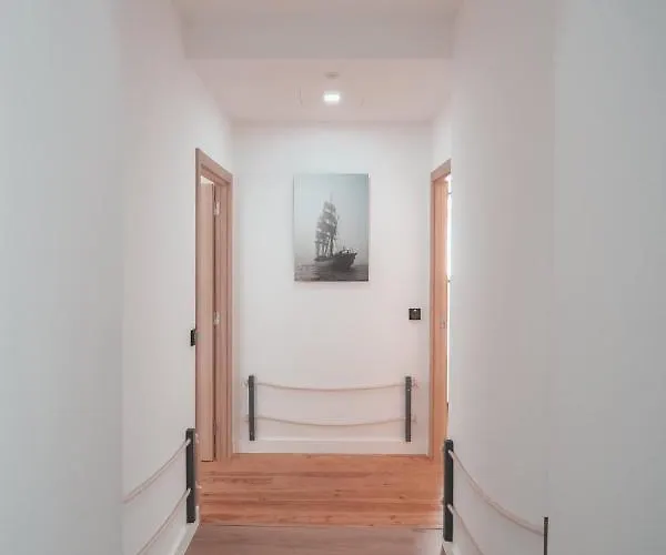 Harbour49 - Flats & أفيرو